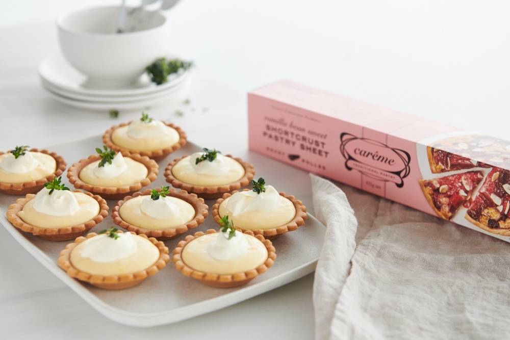 When we ran our little patisserie stall at the Barossa Farmers Market in the Carême early years, these tarts were always our most popular item, people still stop us today and wax lyrical about those ‘lemon tarts’… The recipe originates from the beautiful Tartine Bakery in San Francisco.