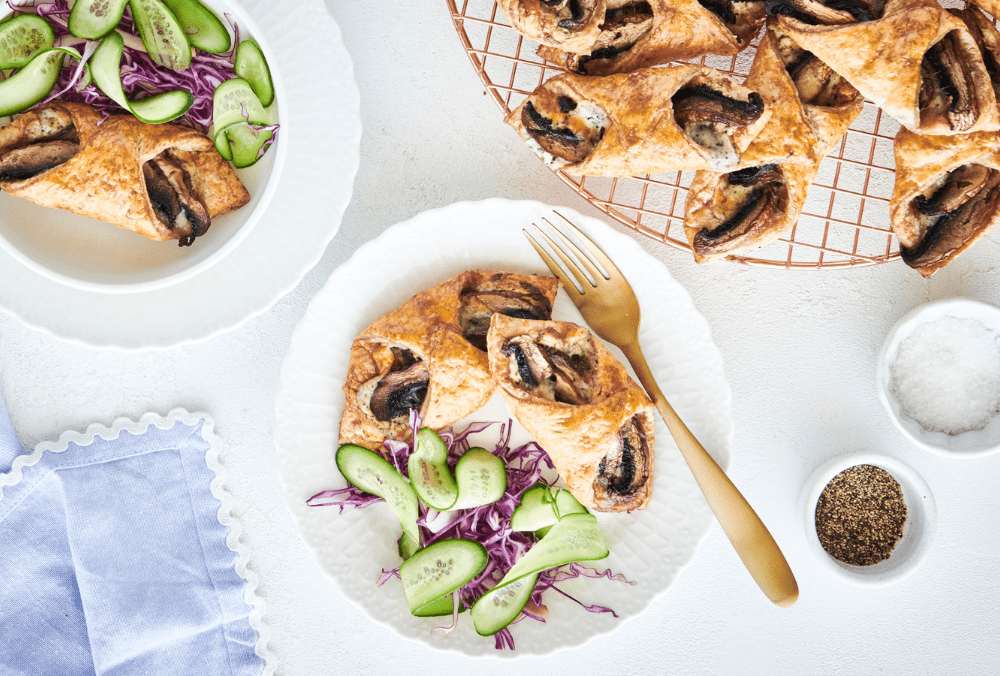 What do you get when cream cheese and truffle manchego invite sauteed mushroom and thyme to a pastry party? A savoury danish to die for! Rich in flavour, layered with texture, and delicious to the eye, this recipe is a triple threat.