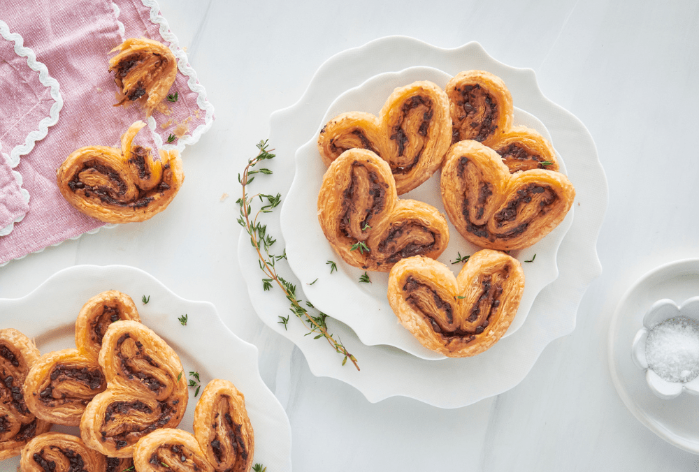 Add these bite sized morsel of deliciousness to your entertaining repertoire. These Palmiers are perfect for when you want to be fancy but are pressed for time. Quick and easy to prepare with layers of buttery puff and sundried tomato pesto. But be warned, these beauties are moreish!